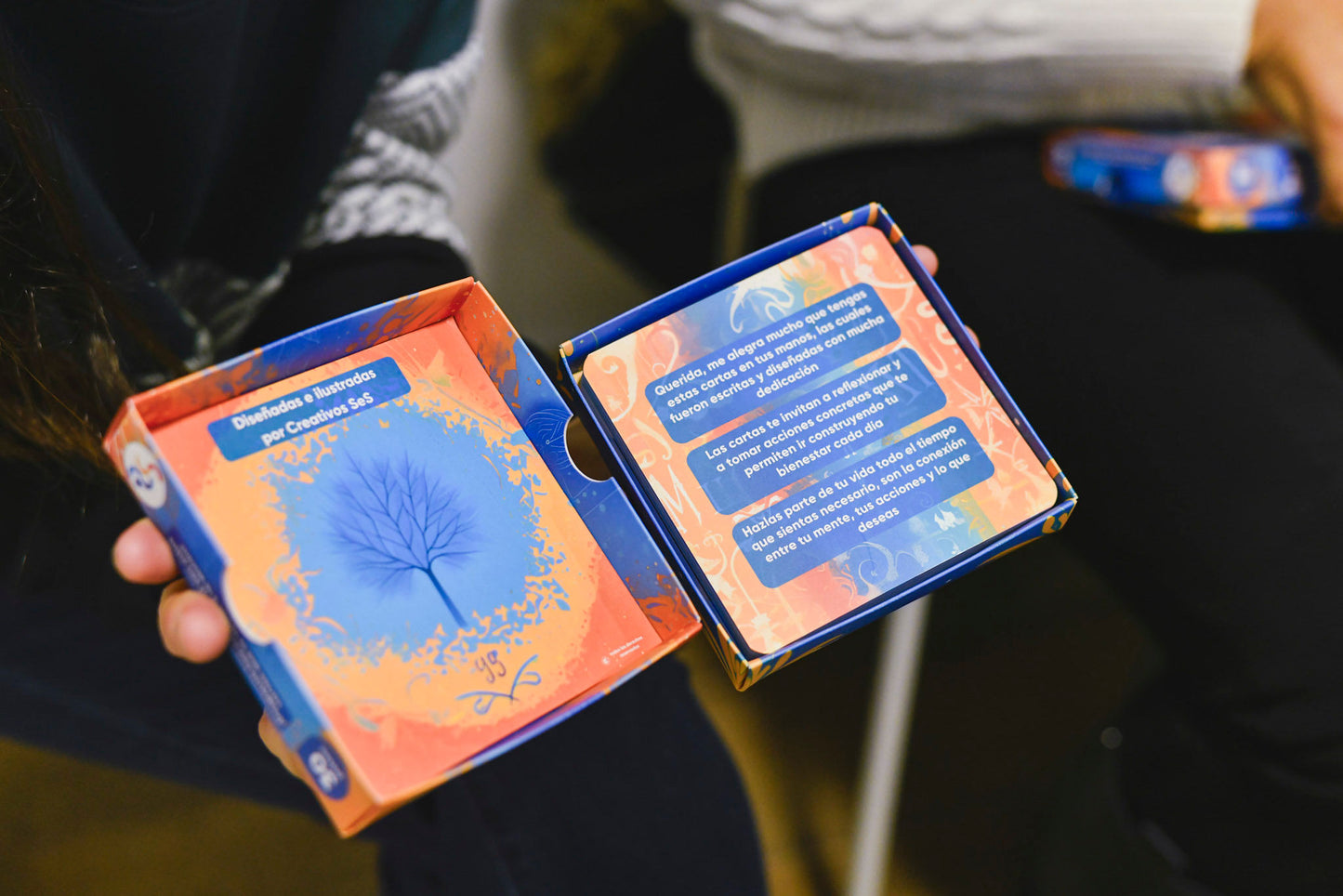 Cartas SeS "30 pasos para comenzar tu Bienestar Financiero". 30 cartas diseñadas para inspirarte, reflexionar y tomar acciones concretas, guiándote en la construcción de tu bienestar financiero.